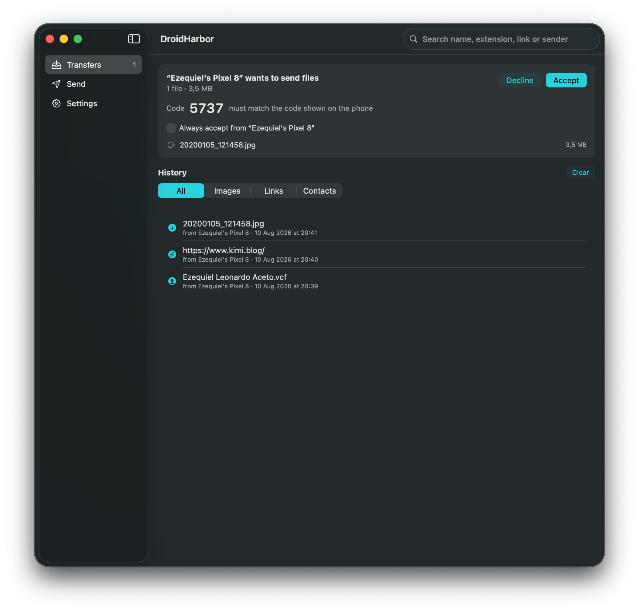 The DroidHarbor window showing an incoming transfer with a four-digit confirmation code and Accept and Decline buttons.